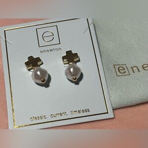 Enewton 1 set of cross earrings